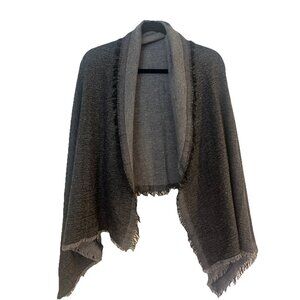 The Cashmere Collection Scarf Two Tone Gray Soft Luxurious 62x28” Short Fringe